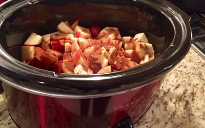No sugar added slow cooker applesauce